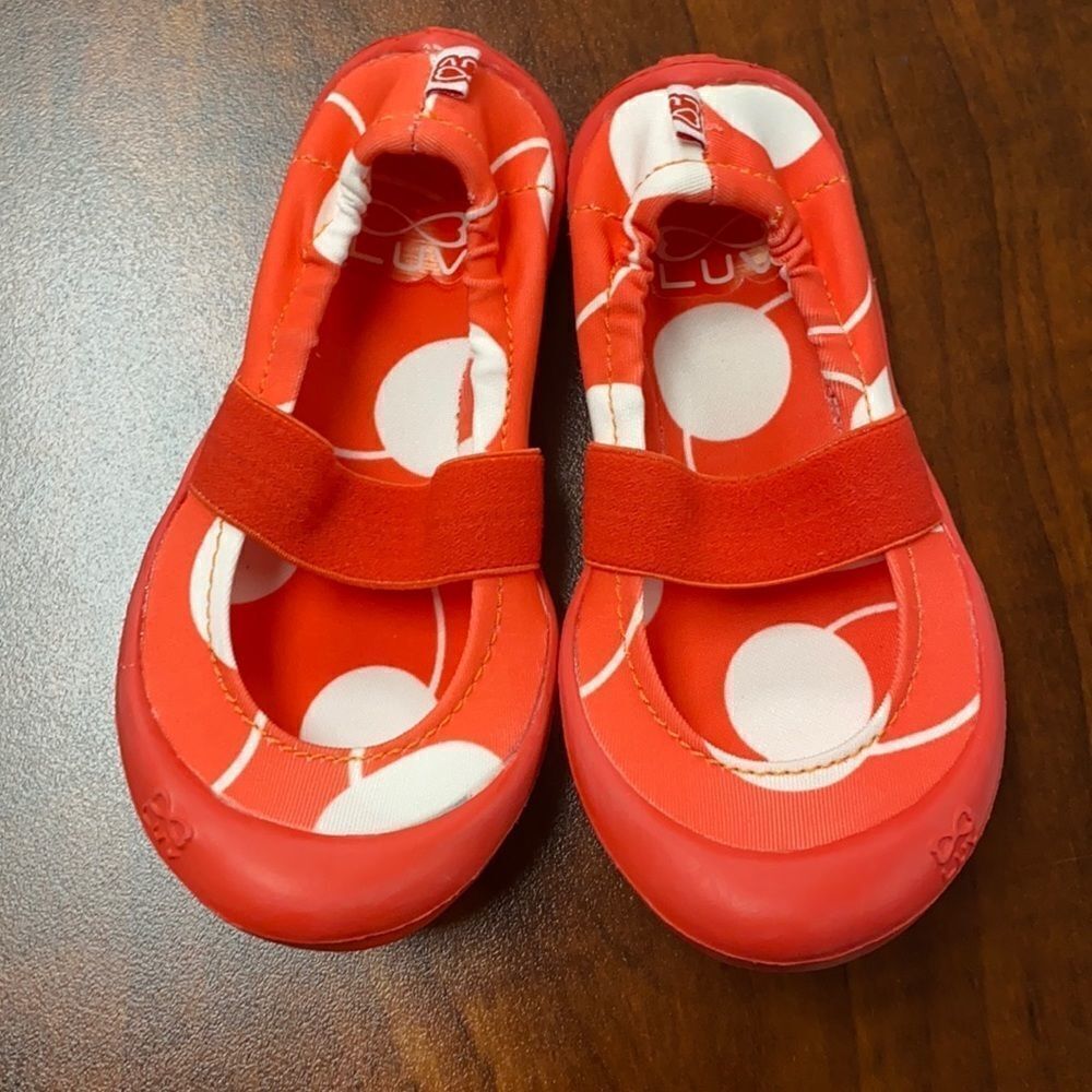 New  Toddler Size 7 Luv Flats